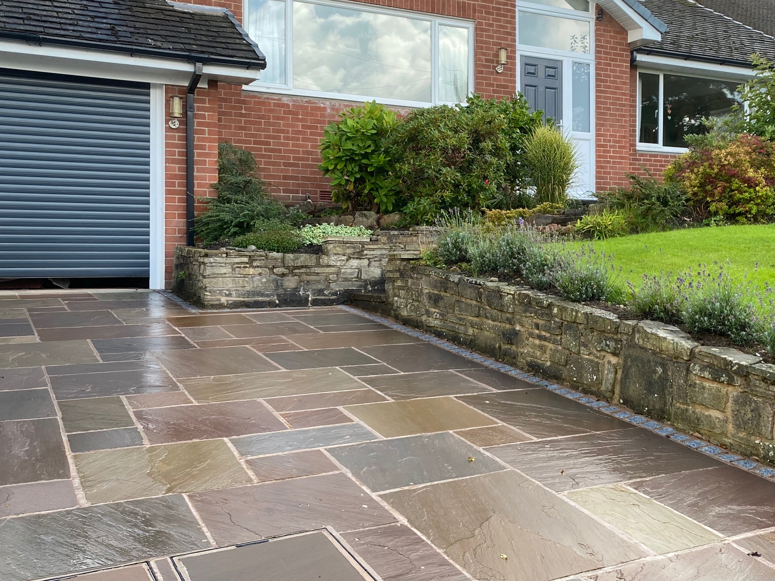 Autumn Brown sandstone in a commercial walkway