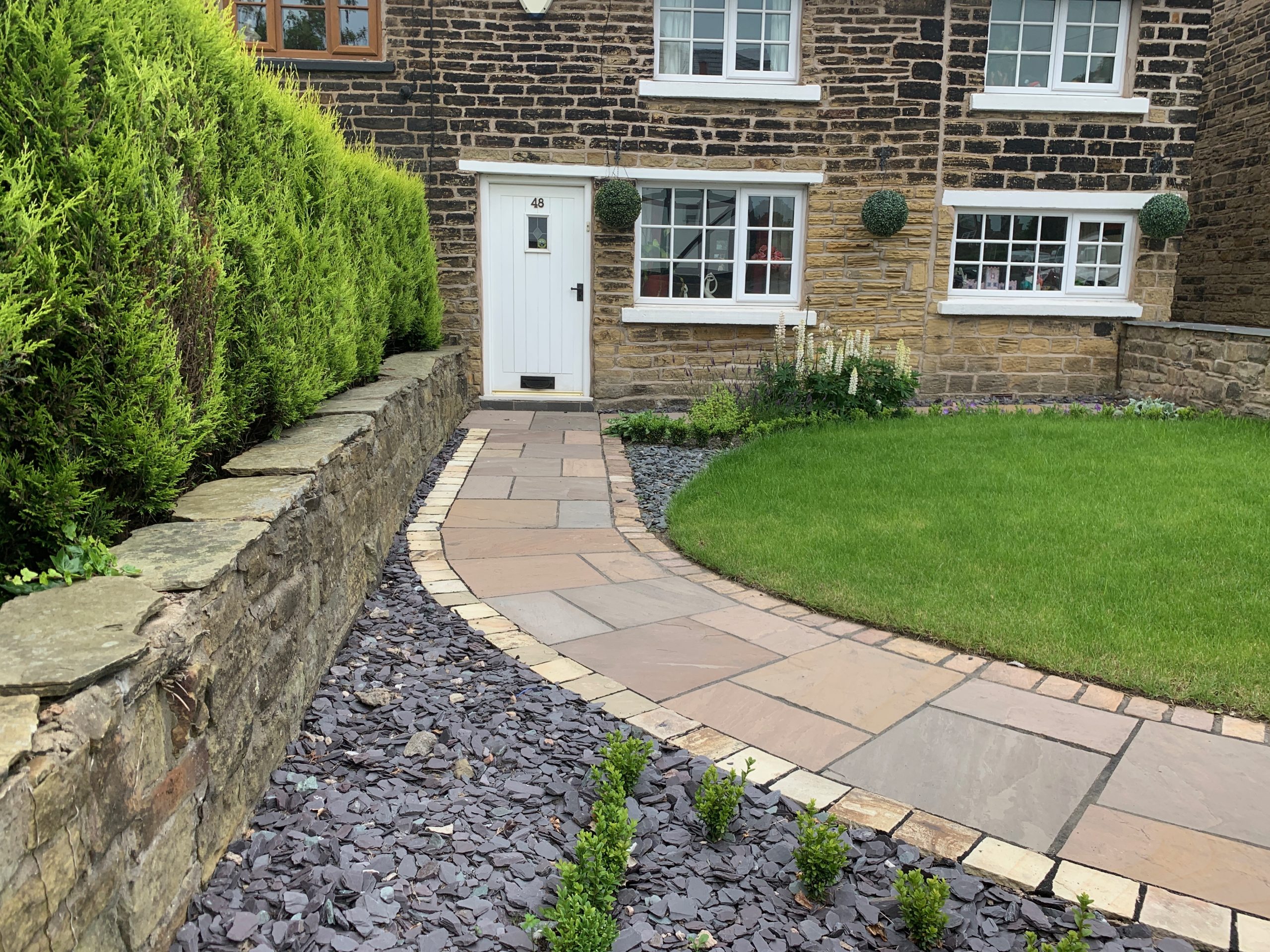 Autumn Brown stone used in architectural landscaping